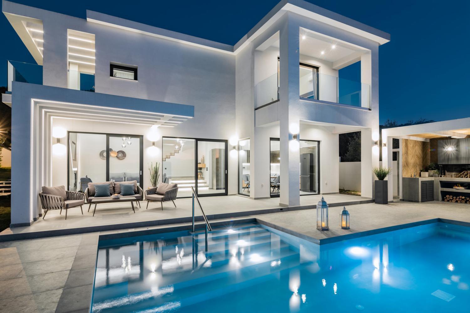 Villa Vatia 3 *